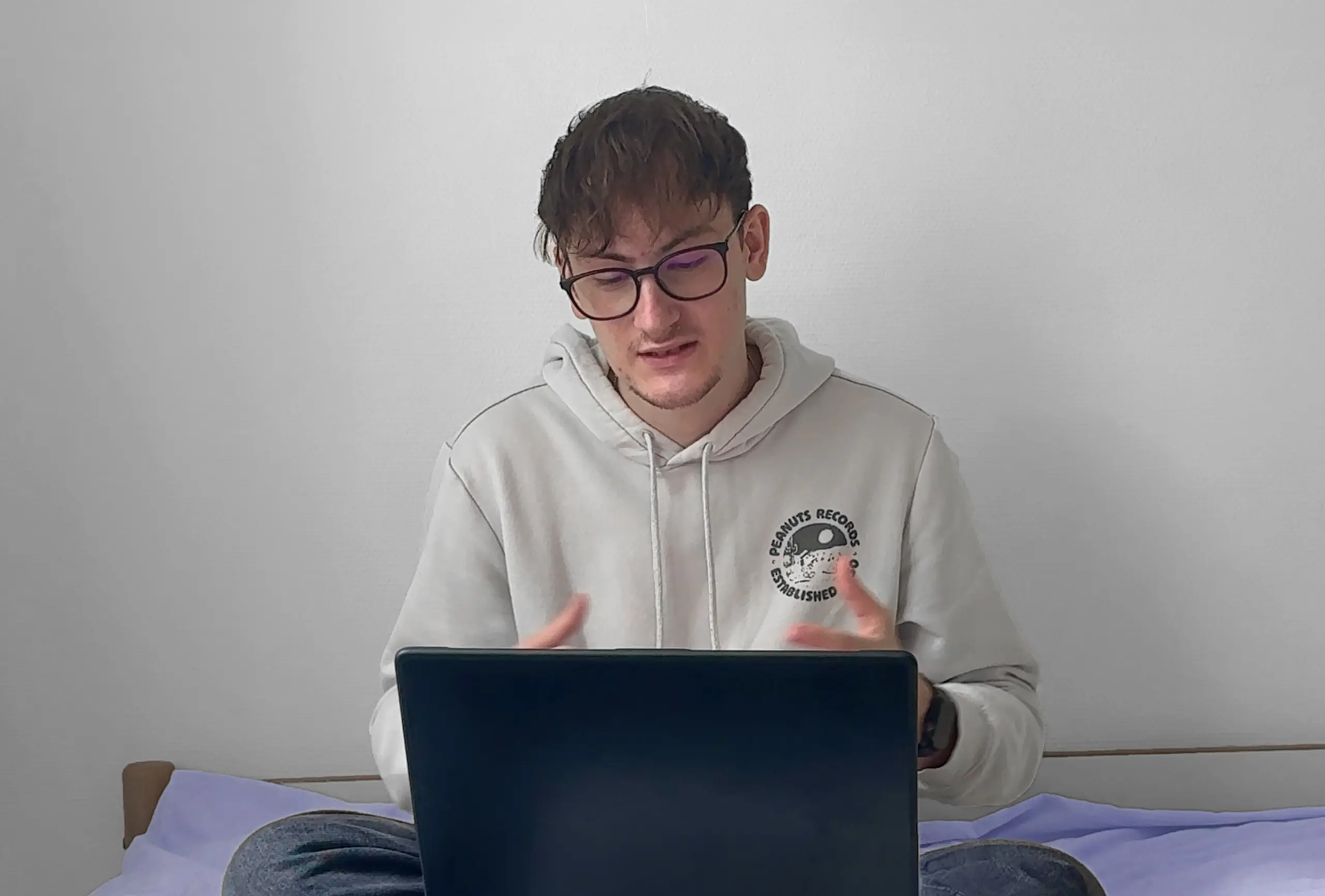 Ben im Video-Call am MacBook